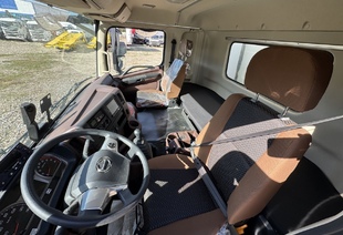 HINO 700 (18т) 4×2 РЕФРИЖЕРАТОР ХОУ THERMO KING T-1080